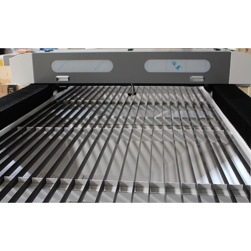 Laserový ploter CO2 130W UG-1325L 250x130cm + príslušenstvo